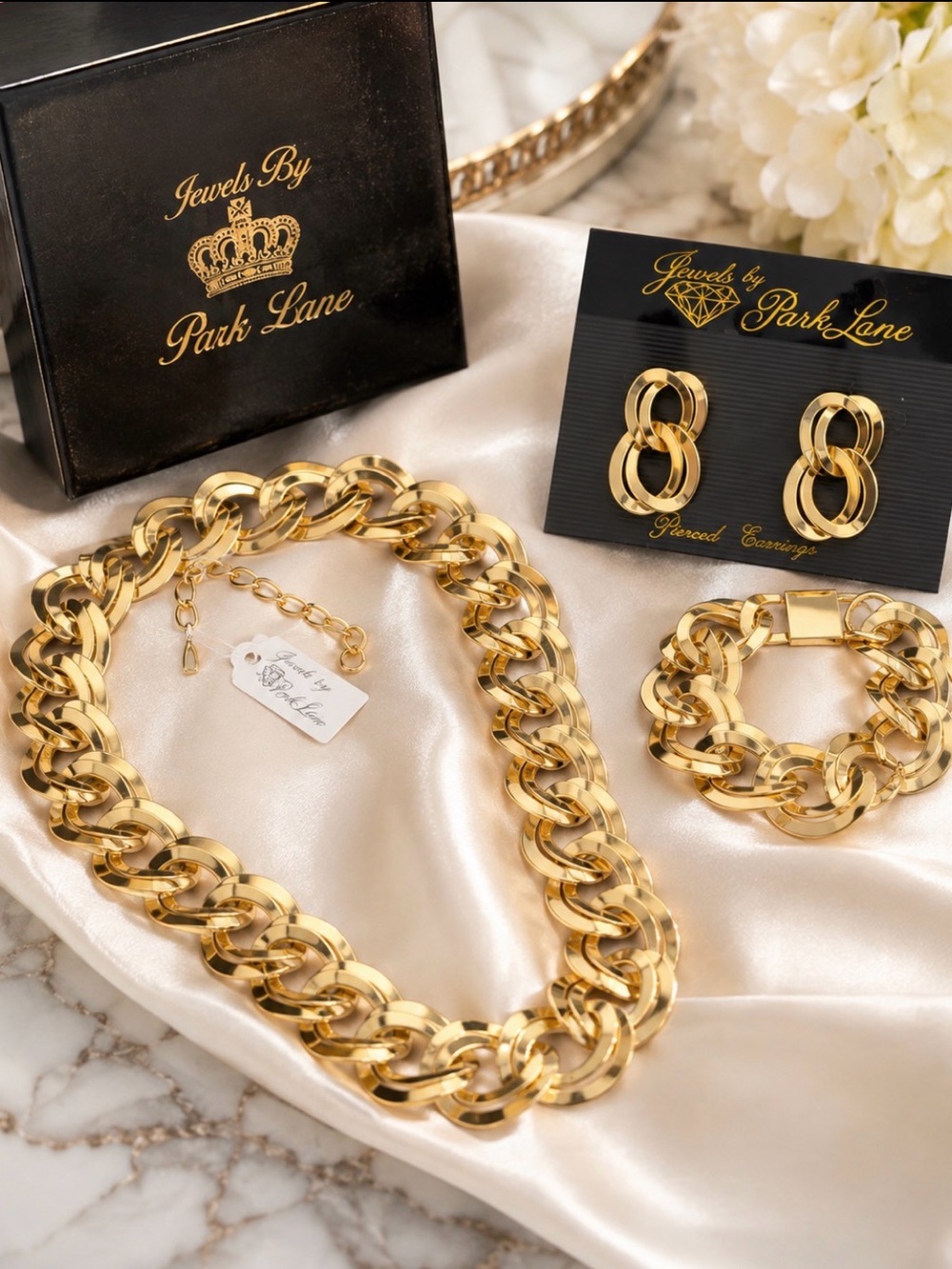 Vintage Jewels by Park Lanr